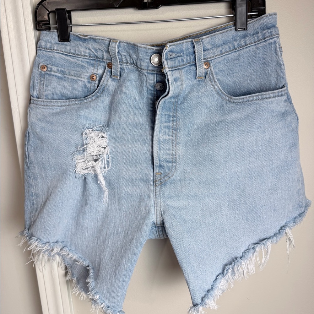 Levi's Light Blue Frayed Jeans Shorts - Picture 15 of 16